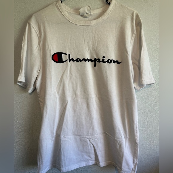 Champion T-Shirt - Picture 1 of 4